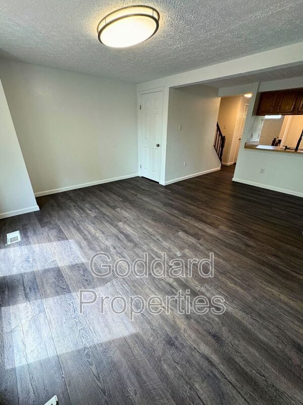 Building Photo - 1353 E Spring Meadow Ct