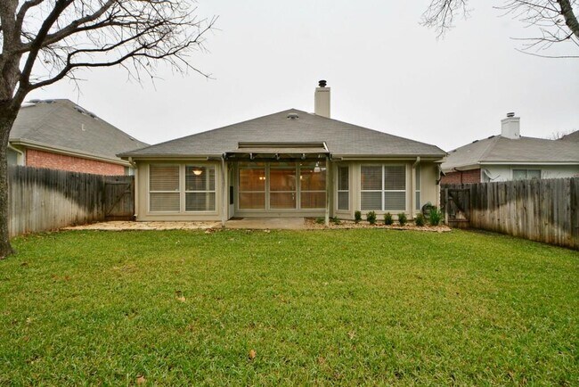 Building Photo - 8505 Bobcat Dr