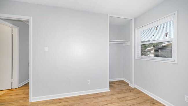 Building Photo - 2126 Evans Ave NW