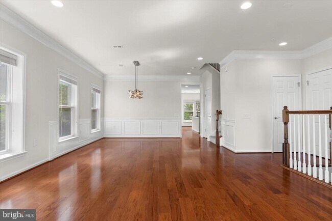 Building Photo - 3073 Rittenhouse Cir