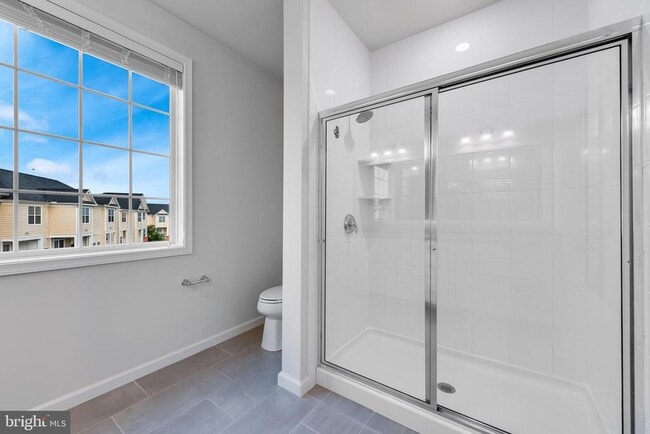 Building Photo - 23290 Milltown Knoll Square
