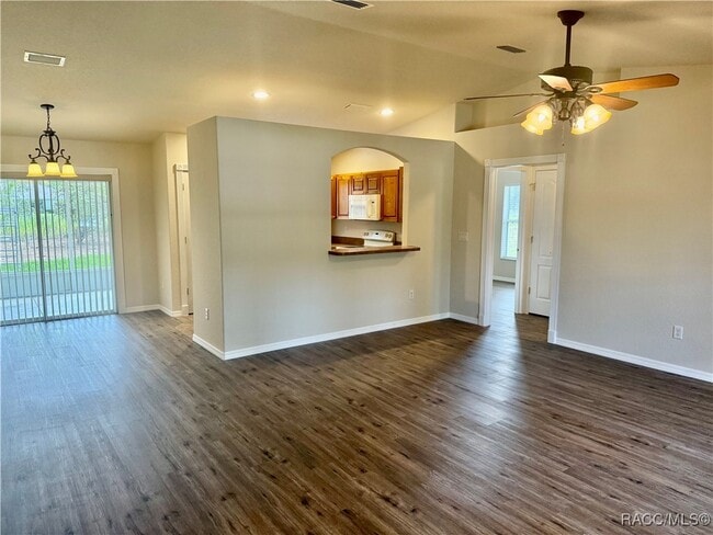 Building Photo - 5768 N Summerfield Point