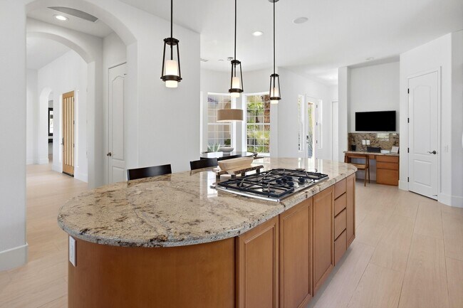 Building Photo - 51493 Marbella Ct