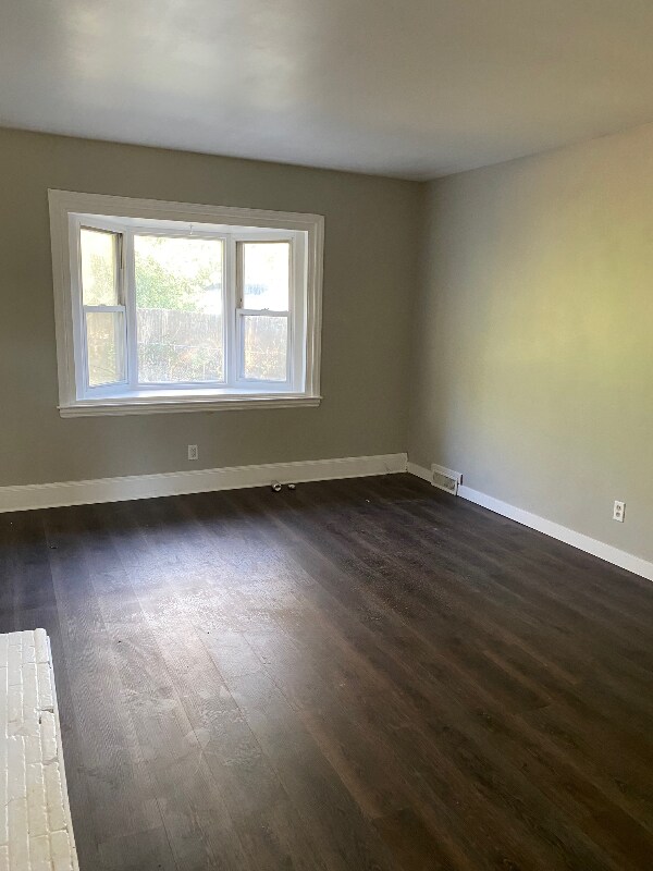 Building Photo - 2601 Palm Ave