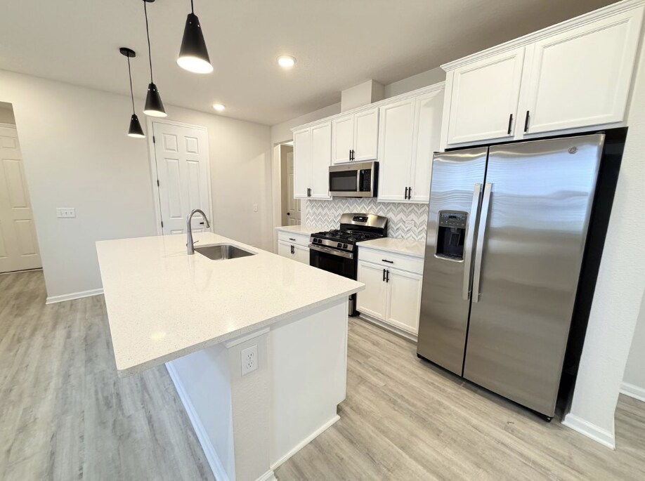 Building Photo - 162 Cedar Elm Way