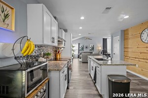 Building Photo - 9322 Charleston Ln