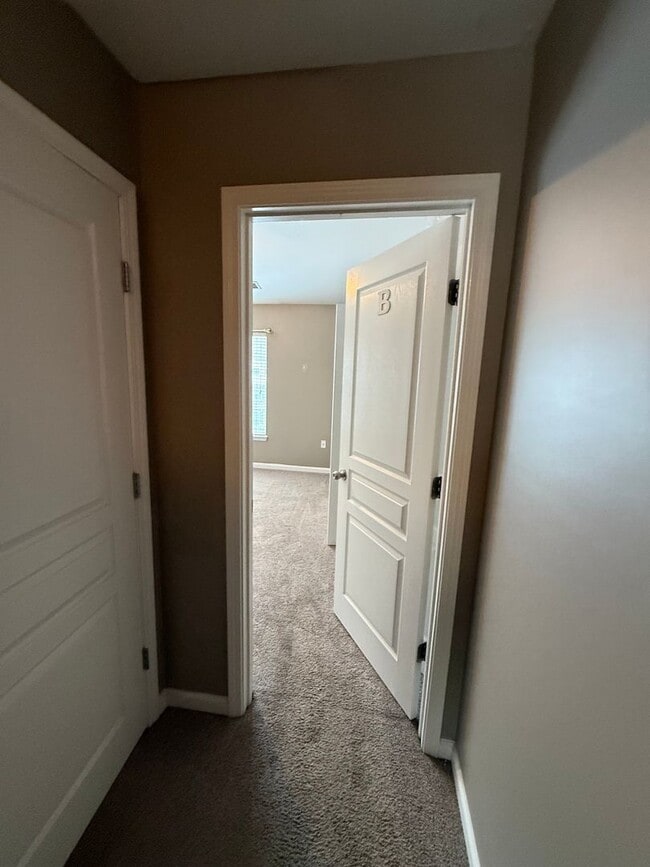 Building Photo - 06-204 Tennoppzone