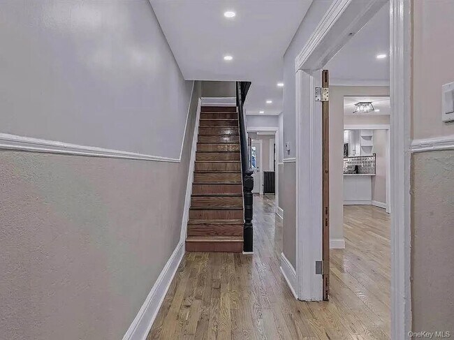 Building Photo - 643 Decatur St