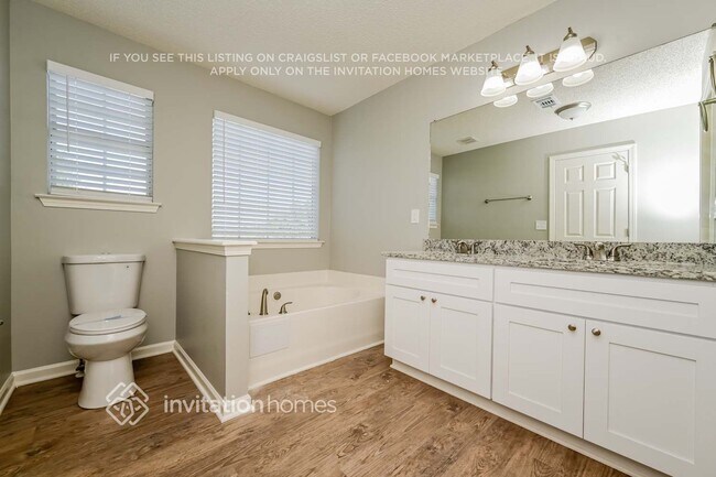Building Photo - 5869 Waggoner Cove