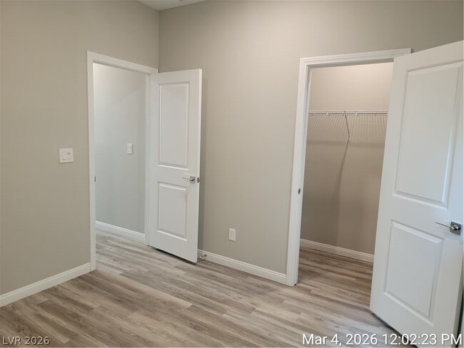 Building Photo - 2818 Frabiele St