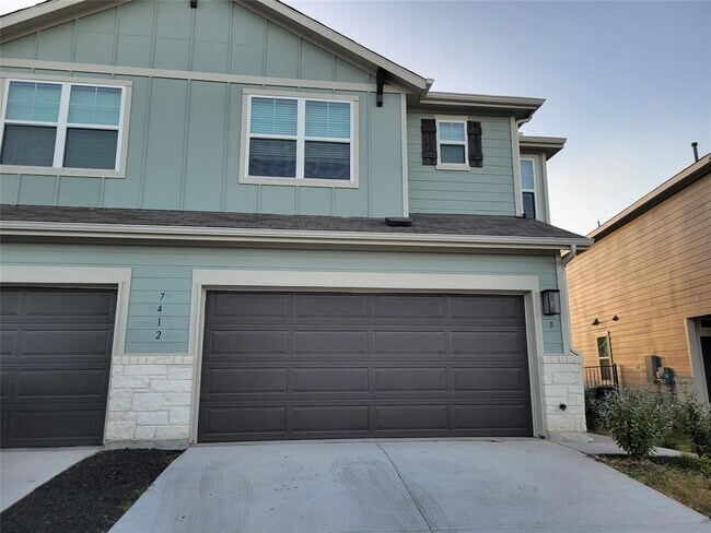 Building Photo - 7412 Sparkling Light Dr