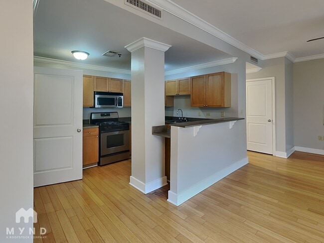 Building Photo - 985 Ponce De Leon Ave NE