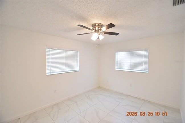 Building Photo - 2600 60th Ave S