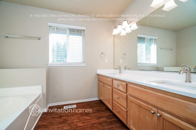 Building Photo - 8602 126 St Ct E