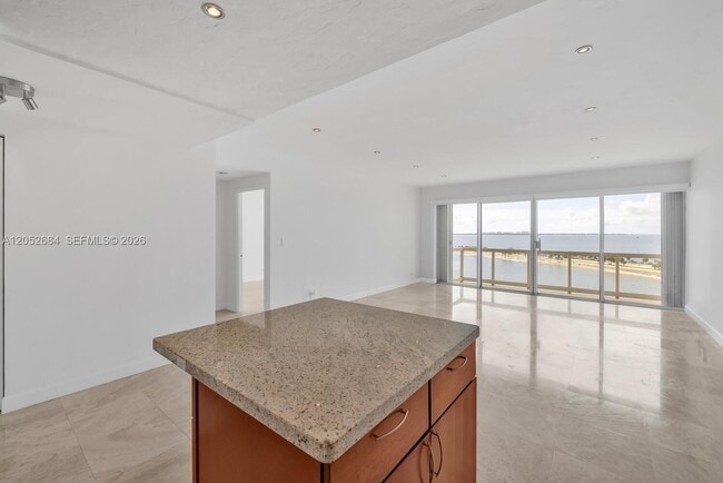 Building Photo - 2451 Brickell Ave