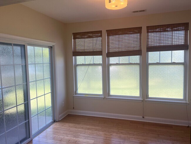 Building Photo - Carriage Style Townhome Now Available in W...