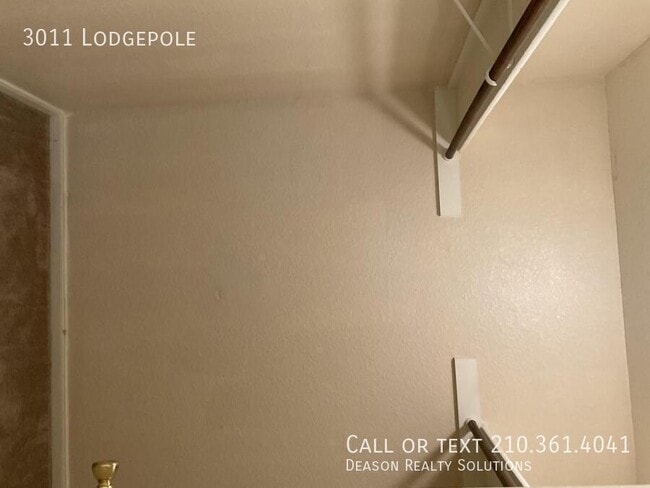 Building Photo - 3011 Lodgepole-