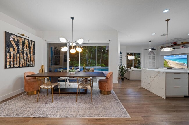 Building Photo - 15415 Alexander Run