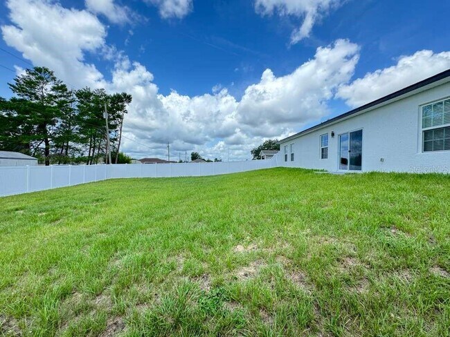 Building Photo - 5998 SW 128th St Rd