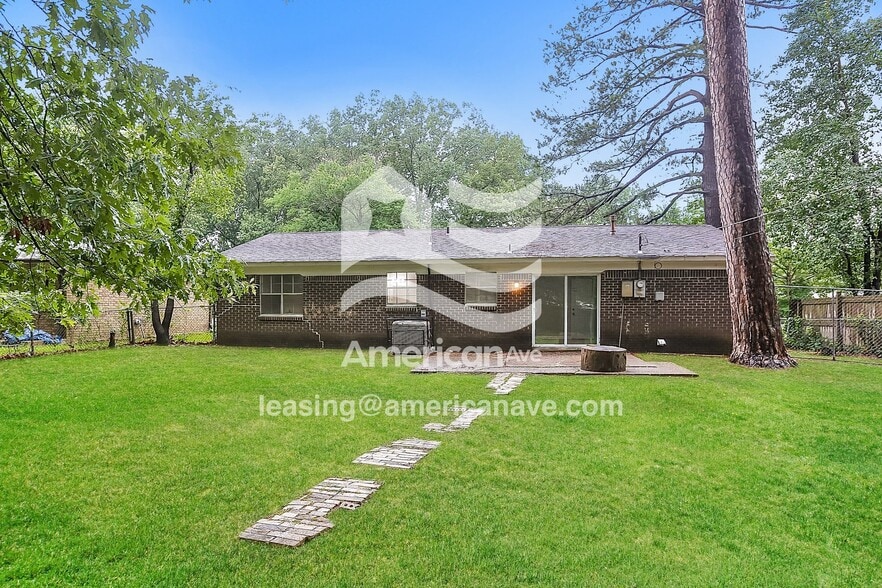 Building Photo - 9601 Comstock Rd