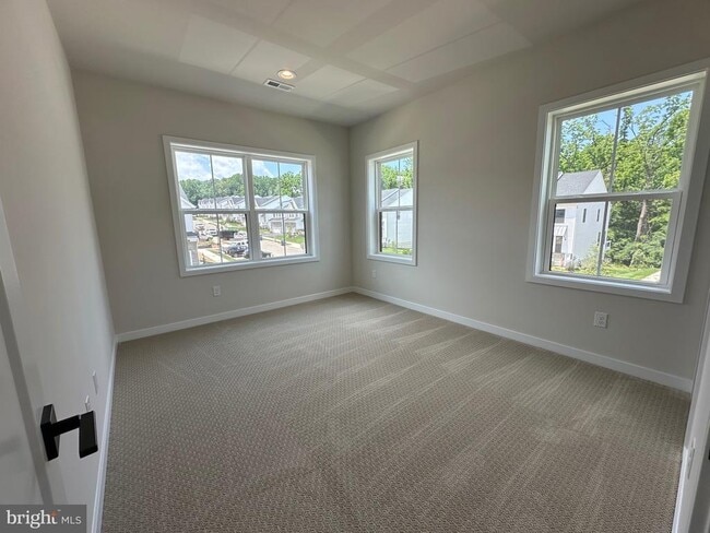 Building Photo - 402 Hartnup St