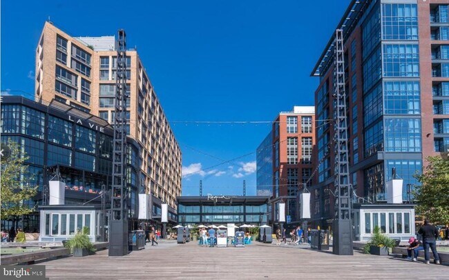 Building Photo - 1250 4th St SW