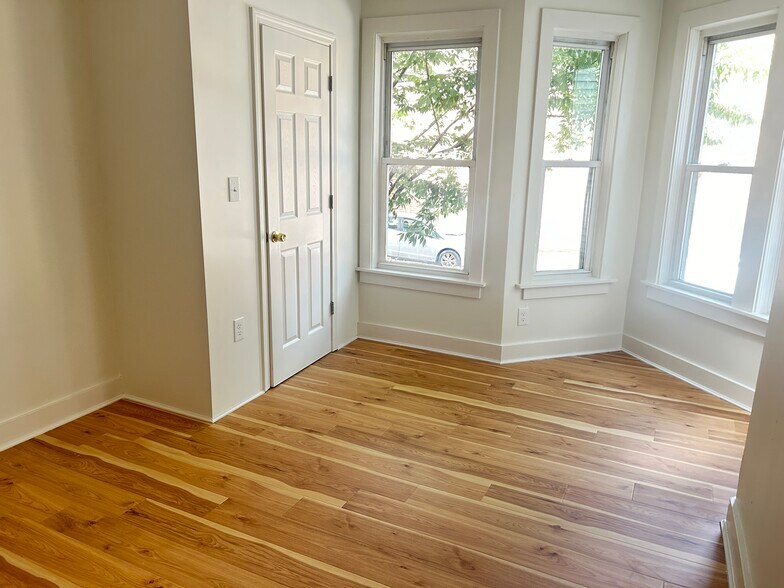 Bedroom 2 - 27 Alston St