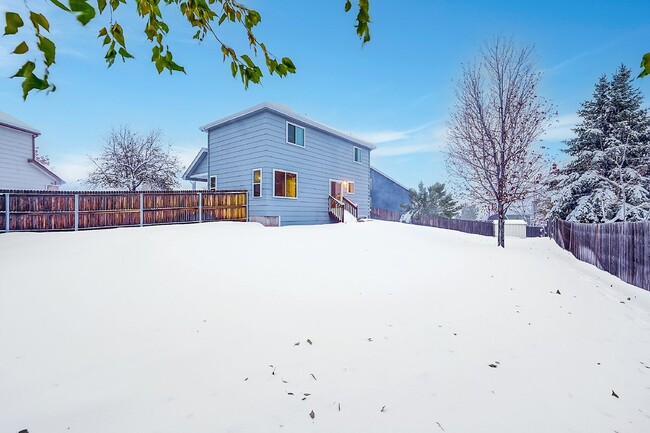 Building Photo - $2,240.95 - 4 bed, 2.5 bath in Colorado Springs with In Unit Laundry!