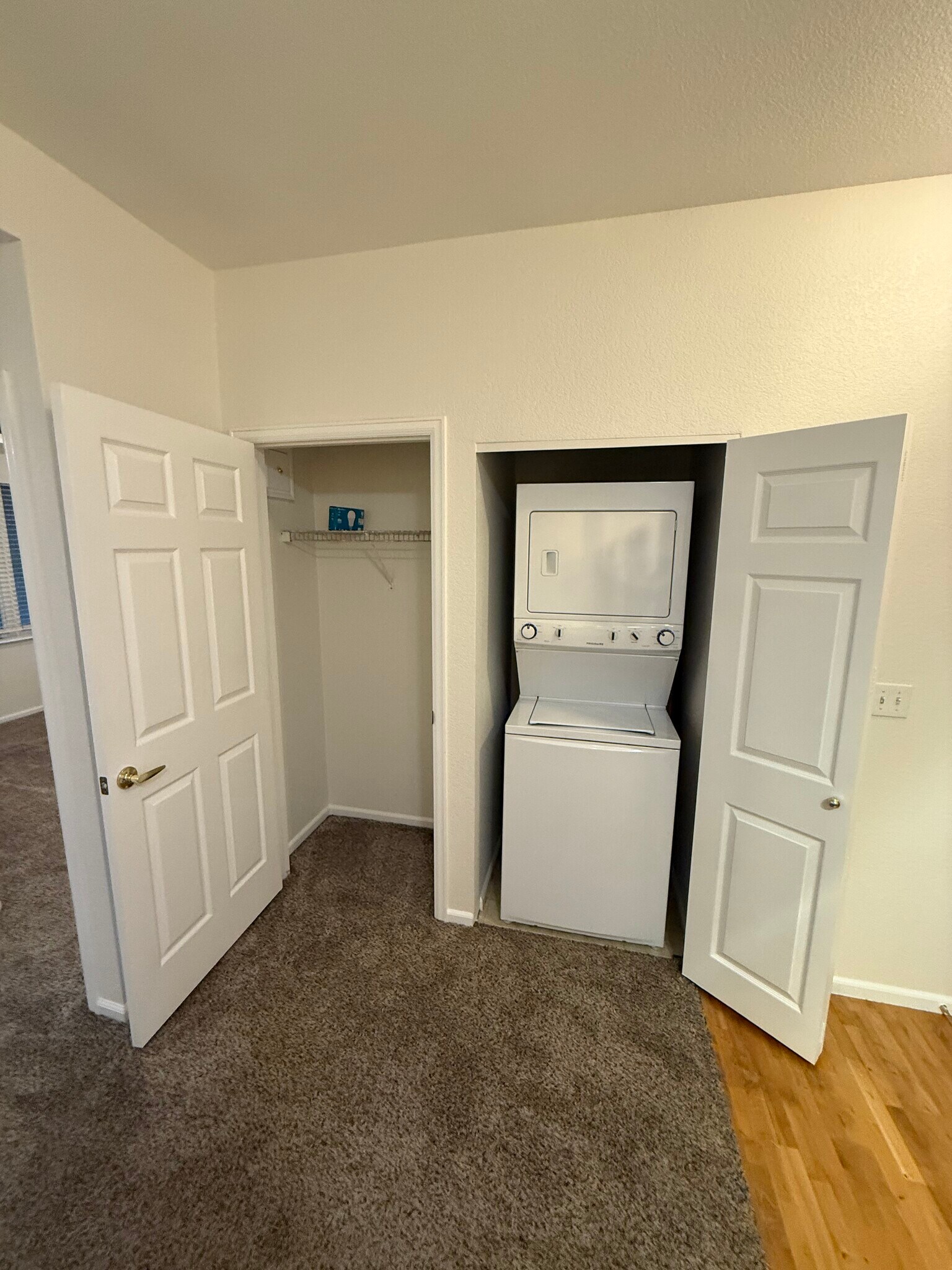 Building Photo - 2896 W Riverwalk Cir