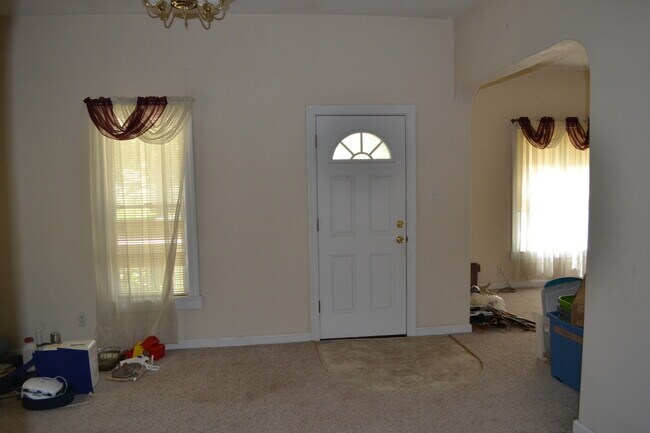 Building Photo - Nice and previously remodeled 2 bedroom w/ detached 3rd bedroom, carport & storage garage in Clay...