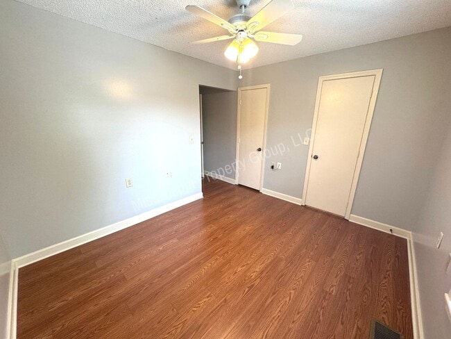 Building Photo - 2BR/2.5BA FOR RENT