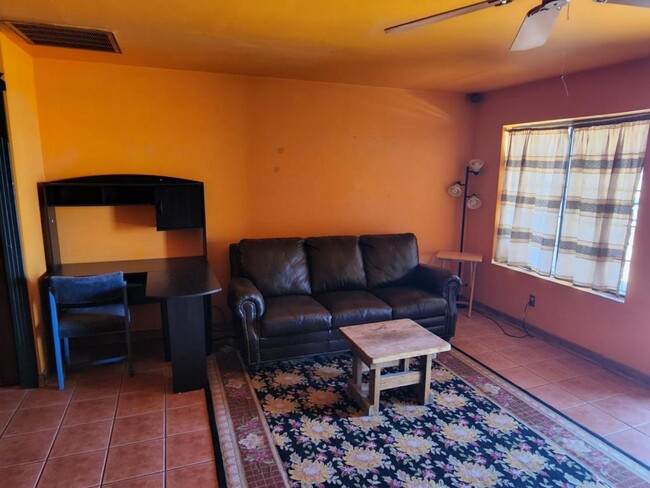 Building Photo - 1054 Tower Butte Dr