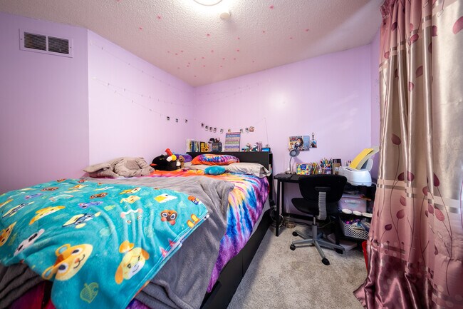 Building Photo - 1574 Stephanie Cir