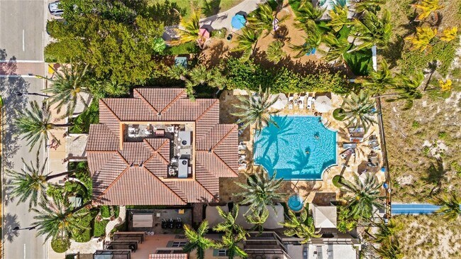 Building Photo - 4444 El Mar Dr