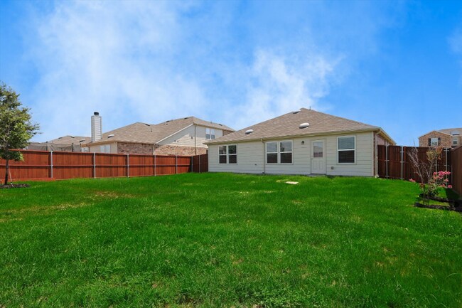 Building Photo - 1613 Waggoner Dr