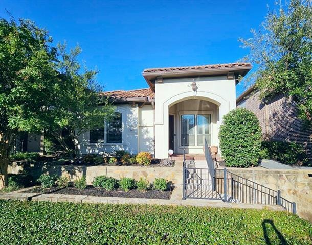 Primary Photo - 7047 Comal Dr