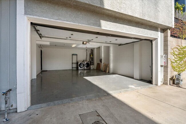 Building Photo - Updated Three Level Arcadia Townhome with Private Yard and Attached Garage