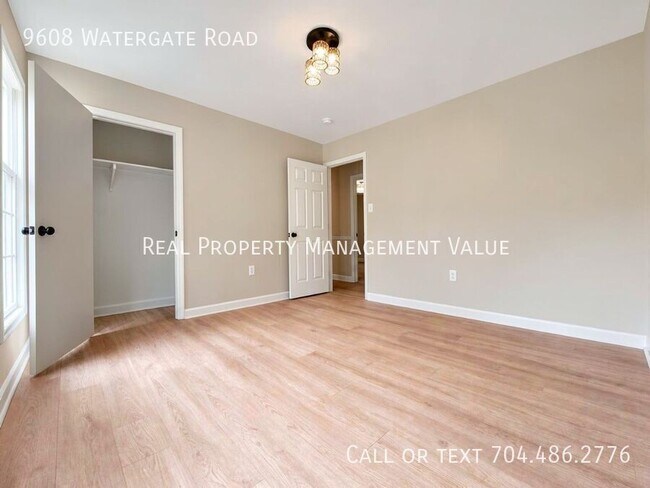 Building Photo - 9608 Watergate Rd