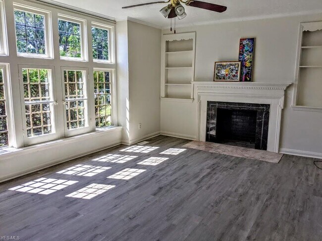 Building Photo - 3553 Ingleside Rd