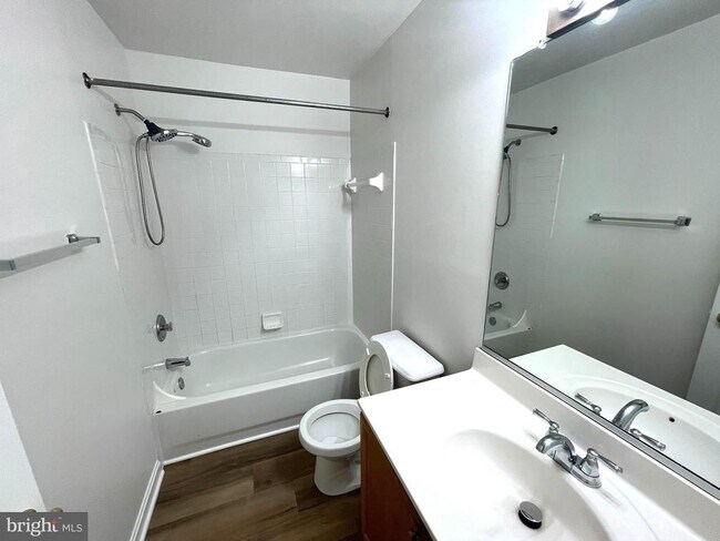 Building Photo - 14108 Autumn Cir