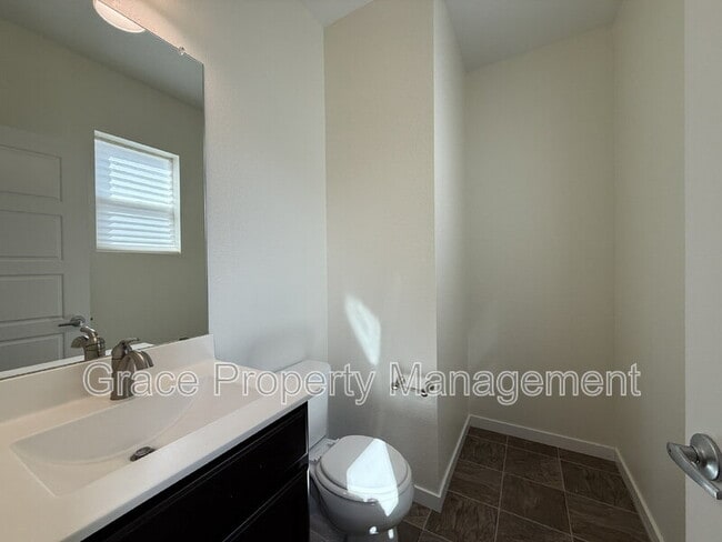 Building Photo - 10808 Salida St