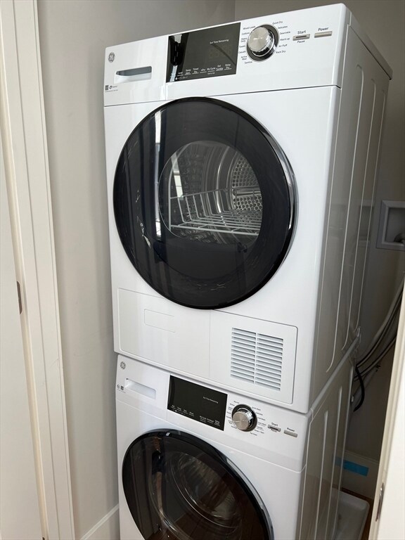 Building Photo - 34 St Joseph St