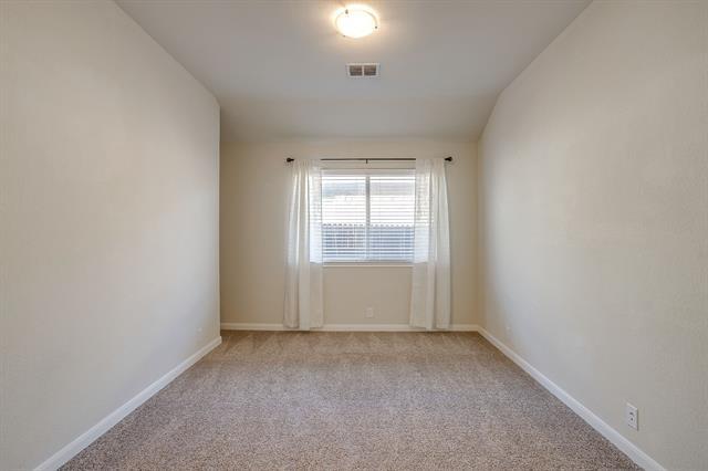 Building Photo - 817 Woodmark Dr