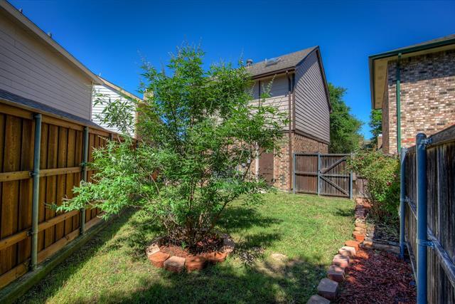 Building Photo - 300 Stoneledge Dr