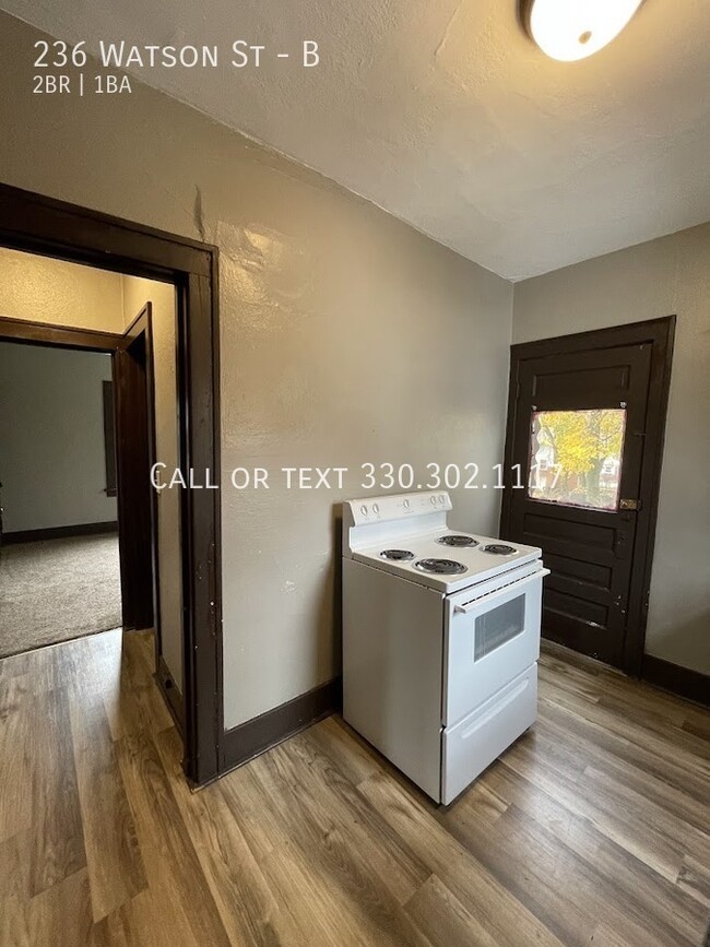 Building Photo - Two bedroom one bathroom second story apar...