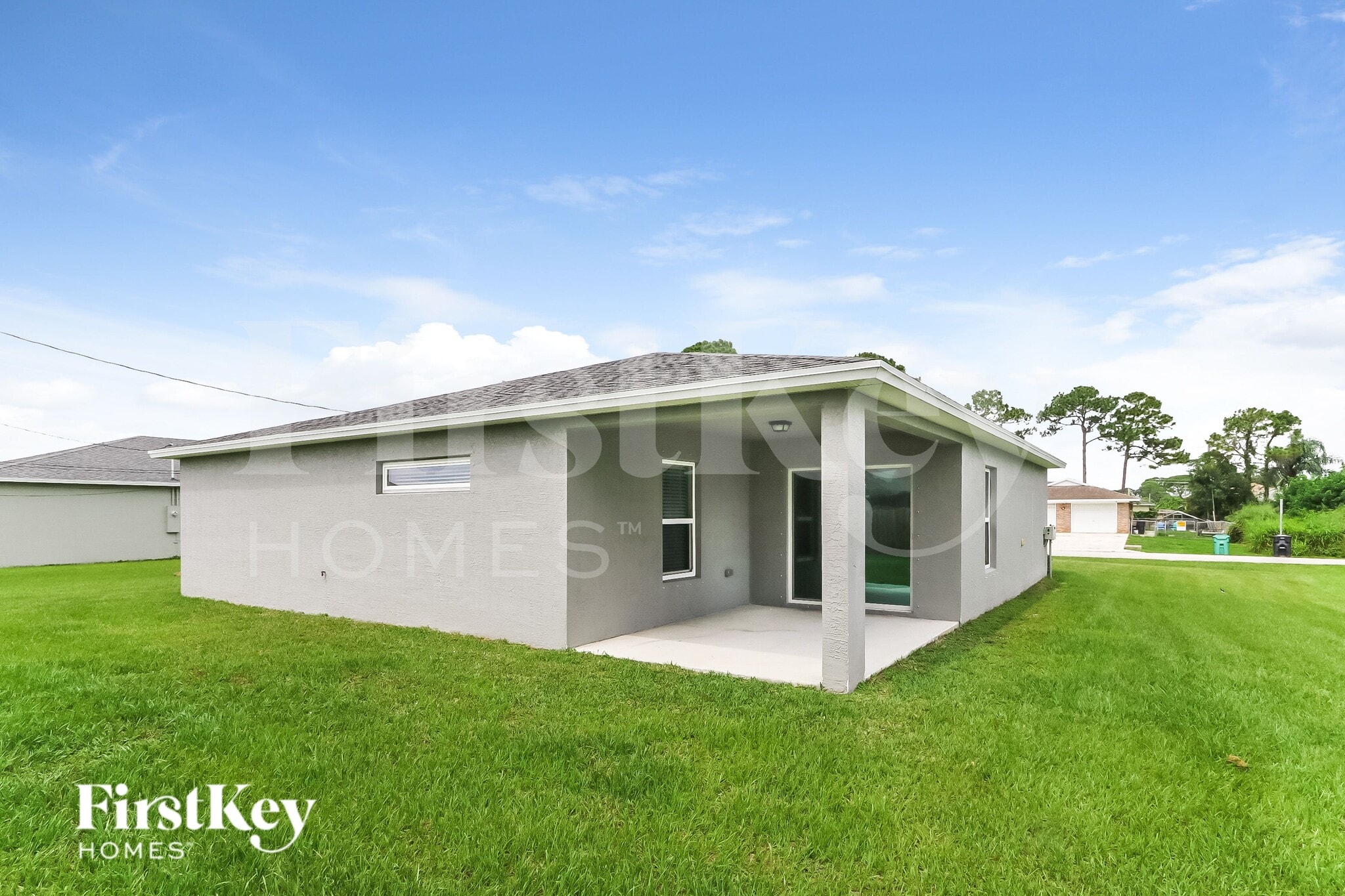 Building Photo - 1809 SW Cycle St