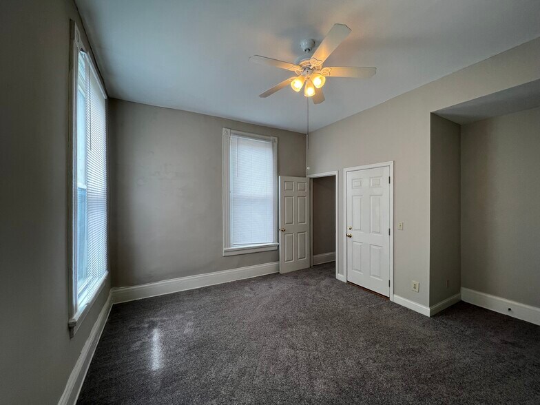 Building Photo - 2349 Wheeler St