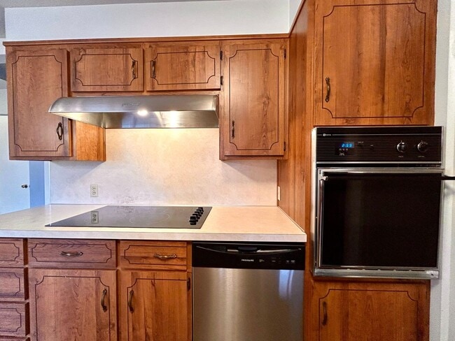 Building Photo - Four Bedroom Home in Grandville