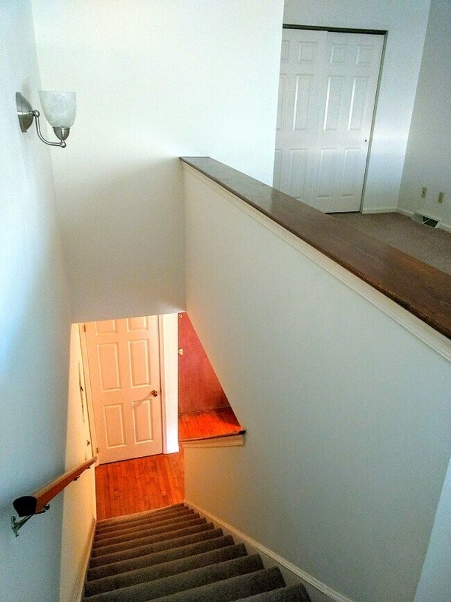 Building Photo - The Uptown Lofts 215