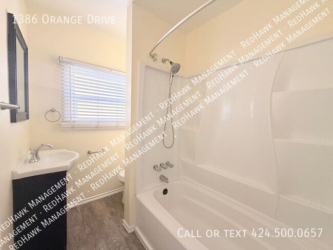 Building Photo - 1386 S Orange Dr